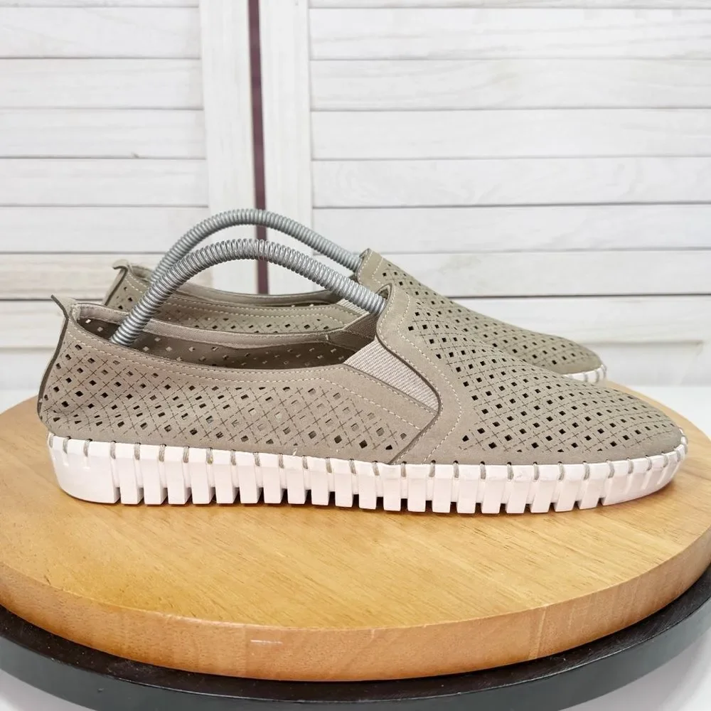 Skechers Sepulveda‎ Blvd Perforated Faux Suede Slip On Loafer Shoes Tan 11